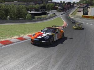 La Porsche Supercup avale le raidillon, attention à ne pas couper pour le Safety Rating